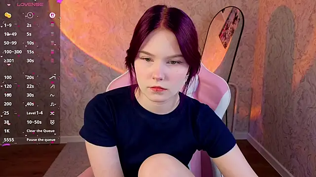 Julia Anis online show from April 2026 01:10:01 AM