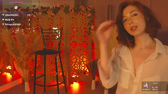 VivanWestwood online show from April 2026 07:58:01 PM