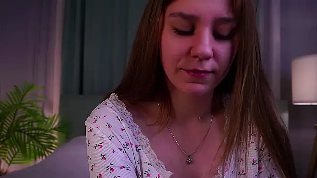 Snapshot of ShantellAngulo chatting on February 2026 01:11:01 AM ShantellAngulo online show from February 2026 01:11:01 AM