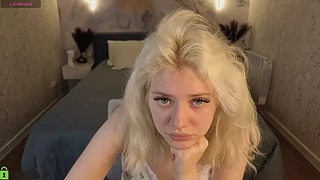 Kate Krose online show from February 2026 01:02:02 AM