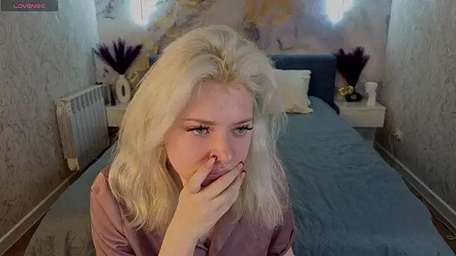 Kate Krose online show from February 2026 01:02:02 AM