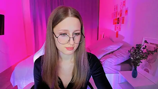 Vega Taylor online show from March 2026 03:30:02 AM