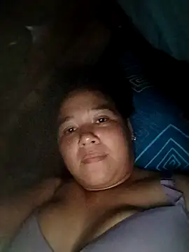 Snapshot of almacalida chatting on February 2026 10:38:01 PM almacalida online show from February 2026 10:38:01 PM