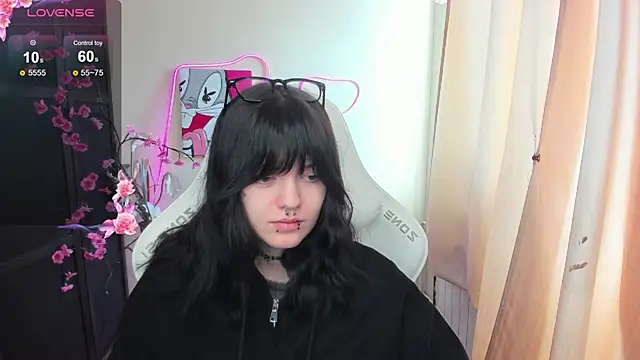 Emma Darkkk online show from February 2026 04:22:02 AM