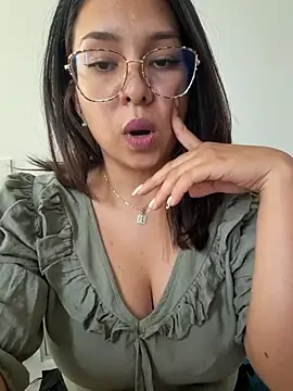 Snapshot of ISABELLA-24_ chatting on February 2026 04:39:02 PM ISABELLA-24 online show from February 2026 04:39:02 PM