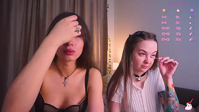 AricaPetties online show from April 2026 08:23:01 AM