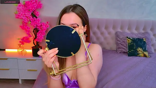JasminUqueen online show from June 2026 02:02:02 AM