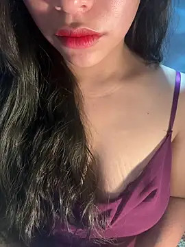 Snapshot of QuynhAnh_2k1 chatting on February 2026 05:51:02 AM QuynhAnh 2k1 online show from February 2026 05:51:02 AM