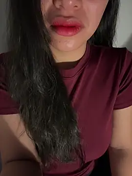 Snapshot of QuynhAnh_2k1 chatting on February 2026 09:24:02 PM QuynhAnh 2k1 online show from February 2026 09:24:02 PM