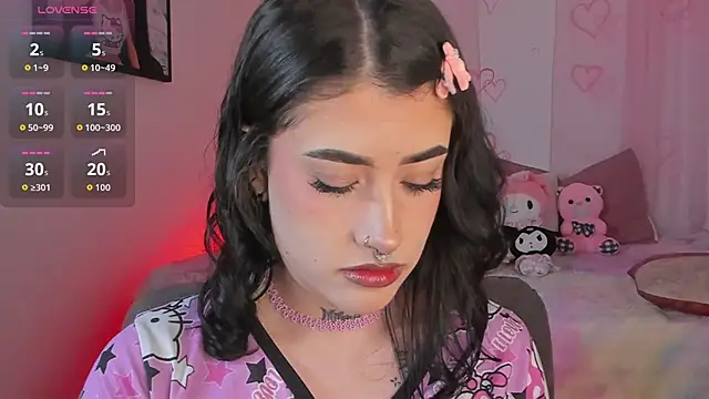 Snapshot of Tamara_uwu chatting on February 2026 10:32:01 PM Tamara uwu online show from February 2026 10:32:01 PM