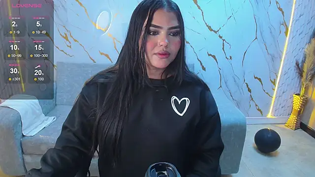 Berchy tf online show from April 2026 01:09:02 PM