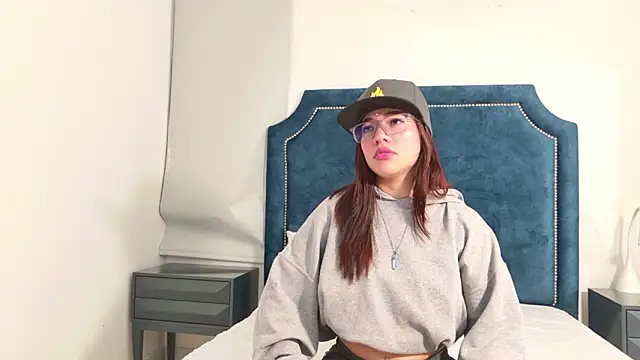 AntonellaBons online show from March 2026 11:34:01 PM