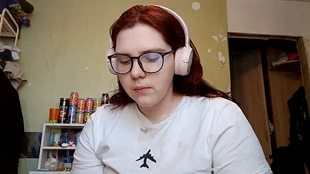 Snapshot of VannessaDillenbeck chatting on February 2026 09:30:01 AM VannessaDillenbeck online show from February 2026 09:30:01 AM