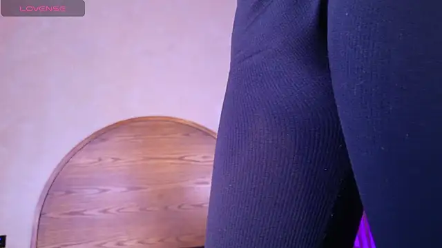 mollyjackson  online show from July 2026 11:19:01 PM