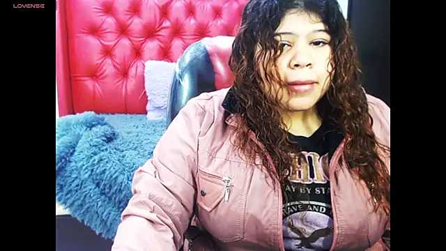 Snapshot of Cloe_r chatting on February 2026 08:40:02 PM Cloe r online show from February 2026 08:40:02 PM