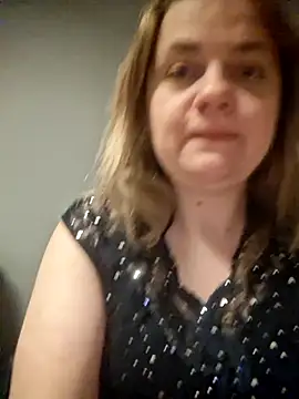 Snapshot of VitniKis chatting on February 2026 07:34:02 PM VitniKis online show from February 2026 07:34:02 PM