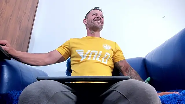 Snapshot of HardenedDad chatting on February 2026 07:23:01 PM HardenedDad online show from February 2026 07:23:01 PM