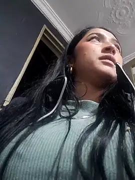 Snapshot of Maitebigboobs chatting on February 2026 11:43:02 PM Maitebigboobs online show from February 2026 11:43:02 PM