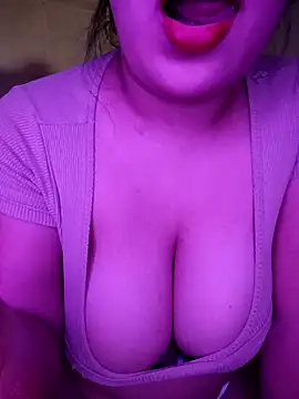 Snapshot of soylula884 chatting on March 2026 02:33:02 PM soylula884 online show from March 2026 02:33:02 PM
