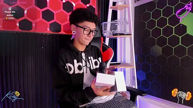 David Banks  online show from April 2026 12:31:01 PM