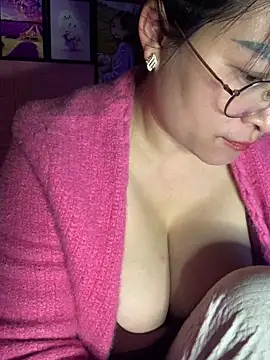 Snapshot of Star-sweet01 chatting on February 2026 02:08:02 AM Star-sweet01 online show from February 2026 02:08:02 AM