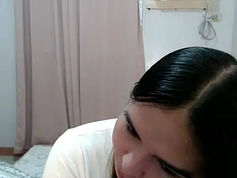 lovely Janeee online show from May 2026 10:14:02 PM