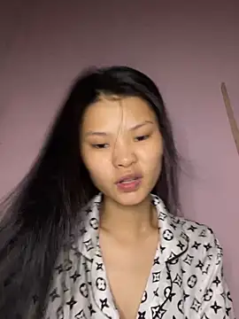 siting00 online show from April 2026 04:04:02 PM