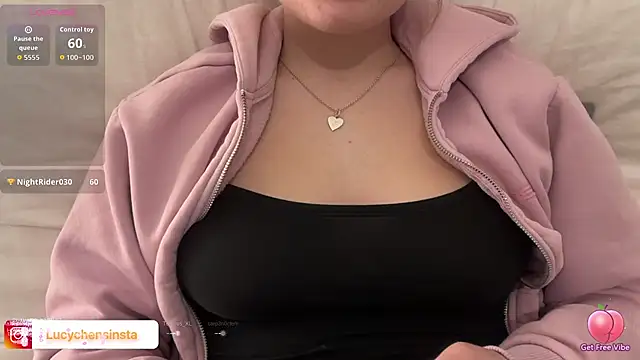 Snapshot of Lucyschickt chatting on February 2026 06:15:02 PM Lucyschickt online show from February 2026 06:15:02 PM