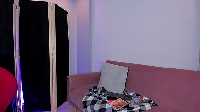 Lia Nova online show from March 2026 01:36:02 AM