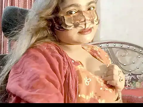 Snapshot of Nusrat_Faria chatting on June 2026 09:06:01 PM Nusrat Faria online show from June 2026 09:06:01 PM