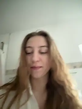 Snapshot of romyxxs chatting on February 2026 08:13:01 AM romyxxs online show from February 2026 08:13:01 AM