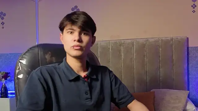 Derek Sinn online show from February 2026 07:48:01 PM