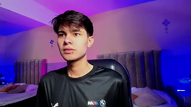 Derek Sinn online show from April 2026 12:54:01 PM