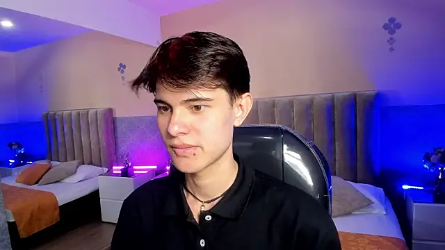 Derek Sinn online show from April 2026 07:58:01 PM