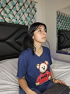 Snapshot of EmmaWilliamss4 chatting on January 2026 10:19:02 PM EmmaWilliamss4 online show from January 2026 10:19:02 PM