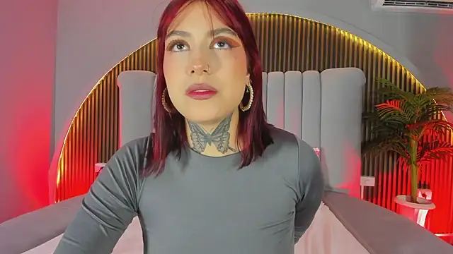 Snapshot of Ravenn21x chatting on February 2026 12:12:01 PM Ravenn21x online show from February 2026 12:12:01 PM