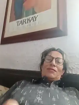 laurasofia45 online show from February 2026 03:45:02 PM