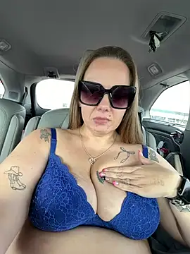 Snapshot of lickablelynn87 chatting on February 2026 04:46:02 PM lickablelynn87 online show from February 2026 04:46:02 PM