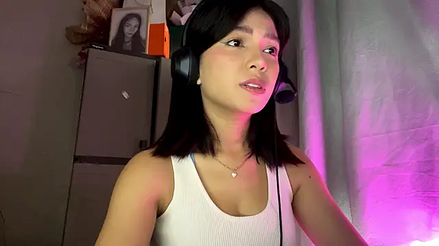 ConstancePorrini online show from February 2026 05:26:02 AM