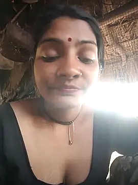 Snapshot of Hotty_raghni chatting on February 2026 04:18:02 AM Hotty raghni online show from February 2026 04:18:02 AM