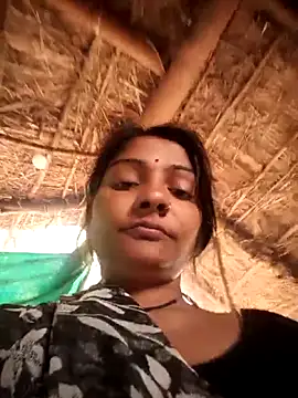 Snapshot of Hotty_raghni chatting on February 2026 03:07:01 AM Hotty raghni online show from February 2026 03:07:01 AM