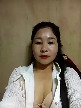 Snapshot of Dunk-namic chatting on February 2026 12:09:02 AM Dunk-namic online show from February 2026 12:09:02 AM