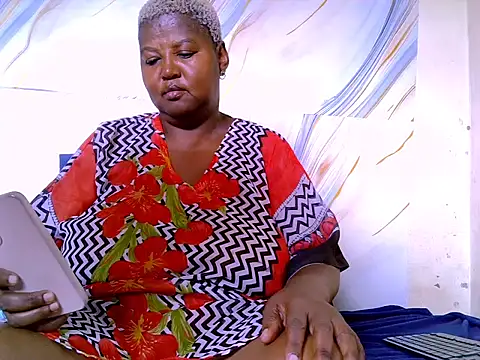 treasure hunny online show from February 2026 12:12:01 PM