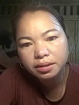 Snapshot of emlylyxinh chatting on February 2026 07:23:01 PM emlylyxinh online show from February 2026 07:23:01 PM