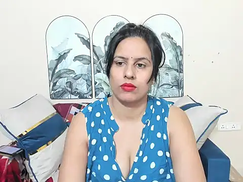 sara conorr online show from April 2026 05:06:01 AM