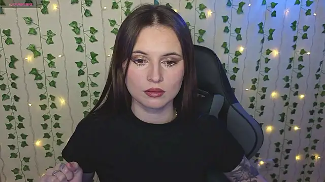 AliceIMonta online show from February 2026 03:53:02 PM