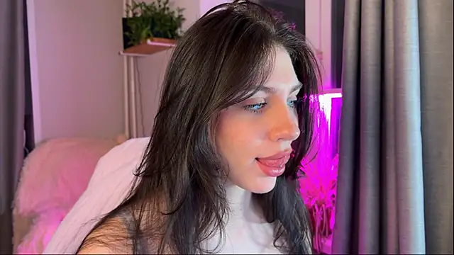 Snapshot of lunawho chatting on February 2026 03:28:02 AM lunawho online show from February 2026 03:28:02 AM