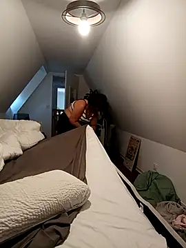 pulpeuse64 online show from April 2026 08:09:02 AM