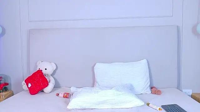 JosselynBrown online show from March 2026 12:22:01 PM