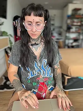 xsadtanas online show from February 2026 05:32:01 PM